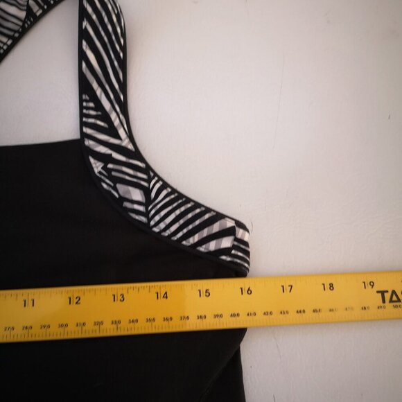 Victoria's Secret Sexy Sport Size Large Racer Back Athletic Top - Picture 7 of 8